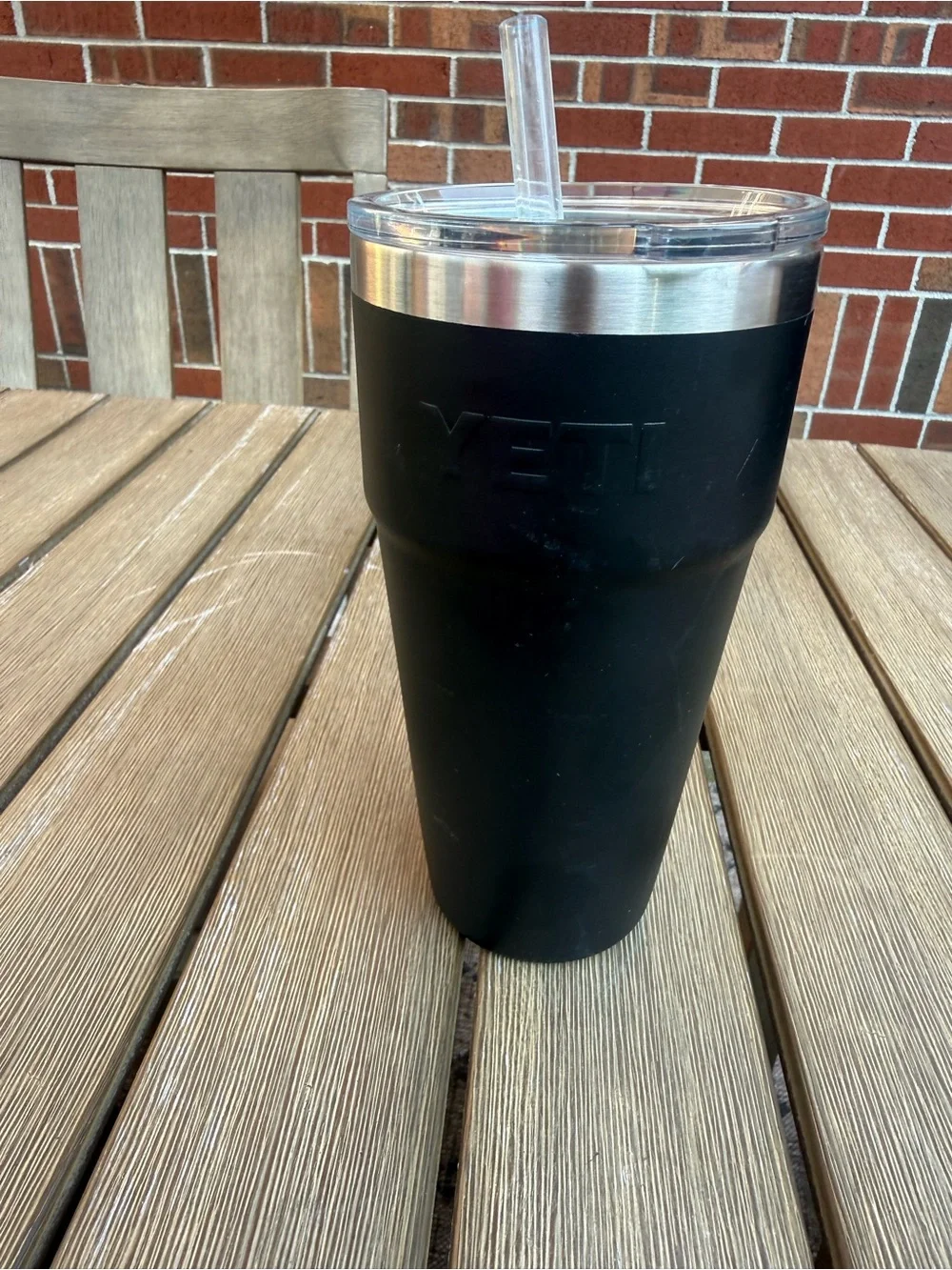 YETI 30 oz Rambler Tumbler Black Stainless Steel Travel Mug with Lid & Straw